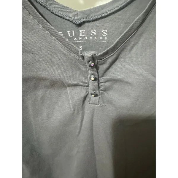 Guess size small grey long sleeve shirt v neck 3/4 sleeve 3 diamond rhinestones - Image 8