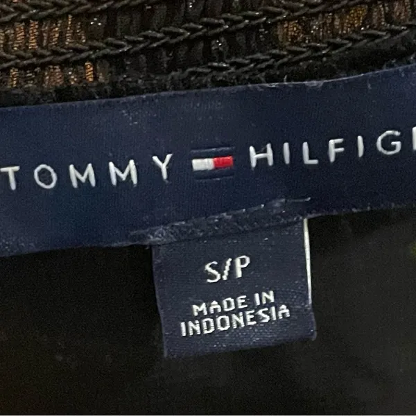 Tommy Hilfiger- Black and Gold Dotted Blouse Size S/P - Image 7
