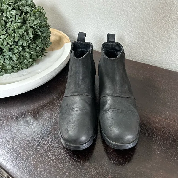 Sorel Emelie Chelsea Waterproof Boots 7 - Image 3