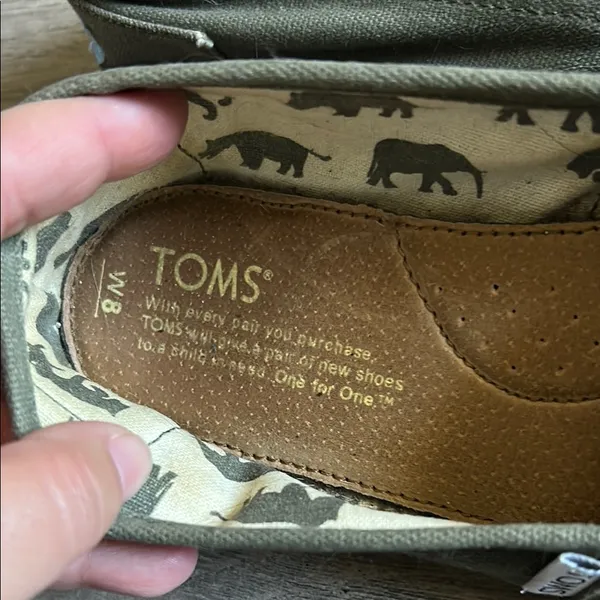 Toms Olive Green Flats - Image 7
