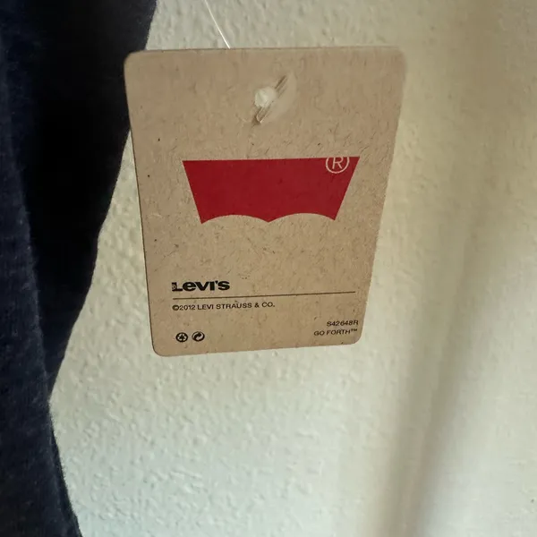 LEVI’S T-shirt. - Image 5