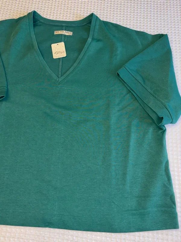 NEW! We the Free People TELL ME WHY TEE Green V-Neck Relaxed Boxy Pullover M - Image 5