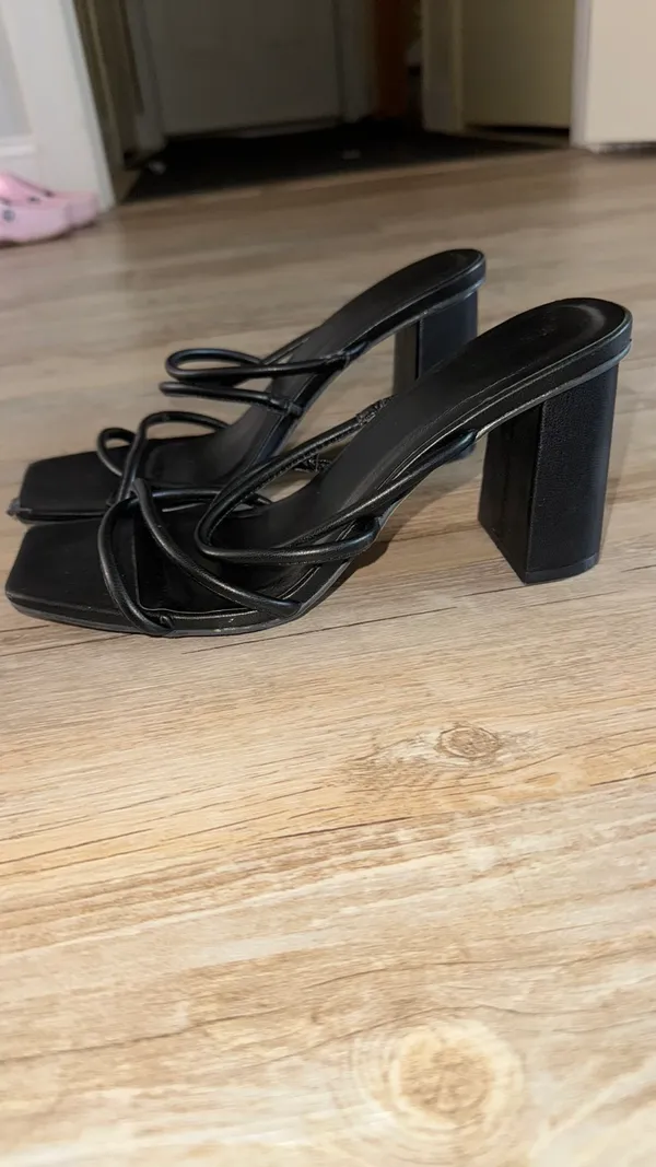 Black heels forever, 21 - Image 2