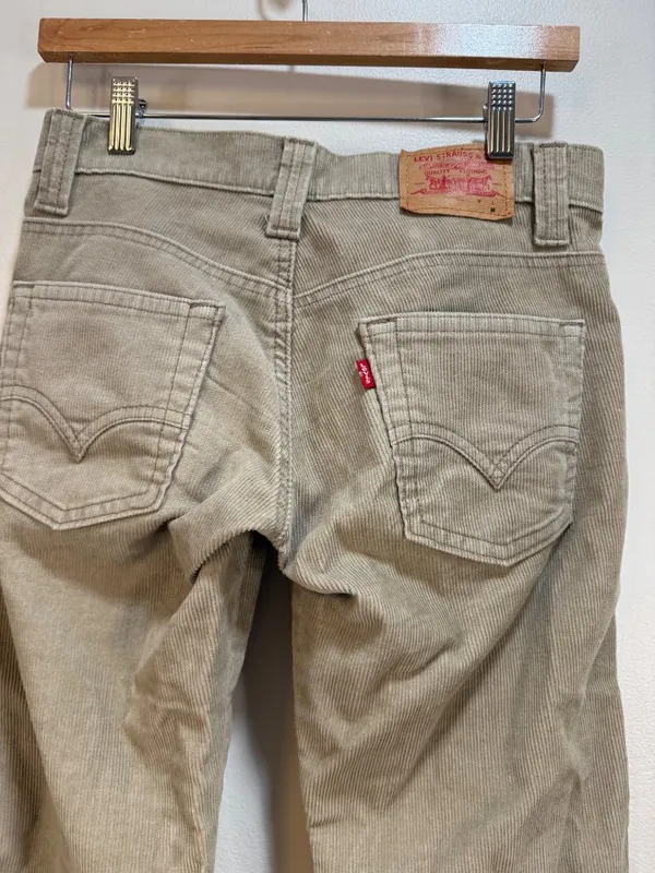 Vintage Y2K Low Slouch Corduroy's Low Rise Bootcut Flare Levi's Tan Beige Sz 0 - Image 5