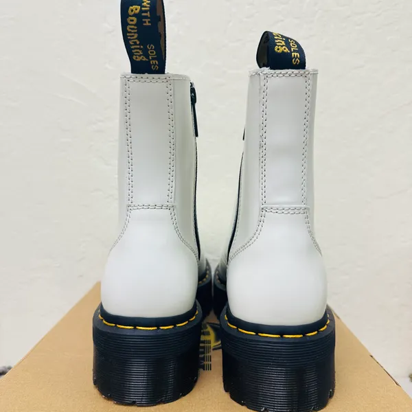 Dr. Martens Jadon Platform Classic 8-Eye Boot - Image 4