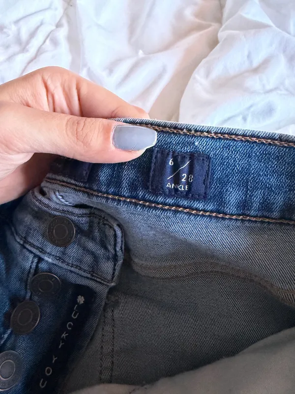 Lucky Brand Jeans - Image 7