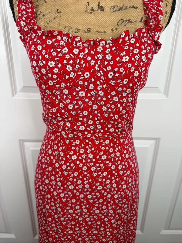 Olivaceous Size M Red Floral Ruffle Strap Maxi Dress NWOT - Image 4