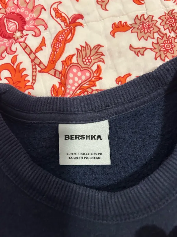 Bershka crewneck - Image 2