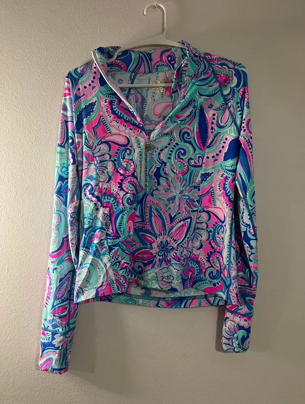 Lilly Pulitzer Luxletic shirt - Image 3