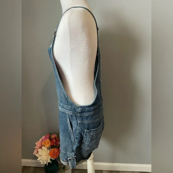 Anthropologie Pilcro Everyday Button Front Denim Short Overalls - Image 5