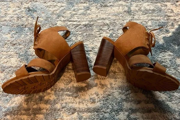 Block Heel Sandals Size 7.5 - Image 4