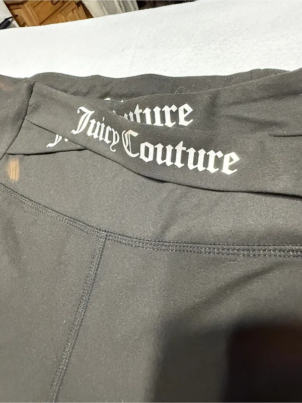 Juicy Couture Sport NWT Black Leggings crisscross Logo Waistband Sz M - Image 3