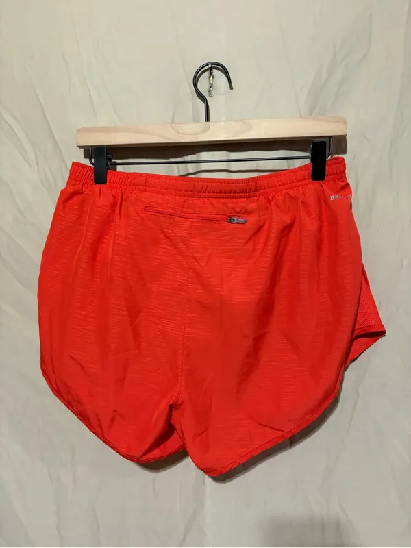 Nike shorts - Image 3