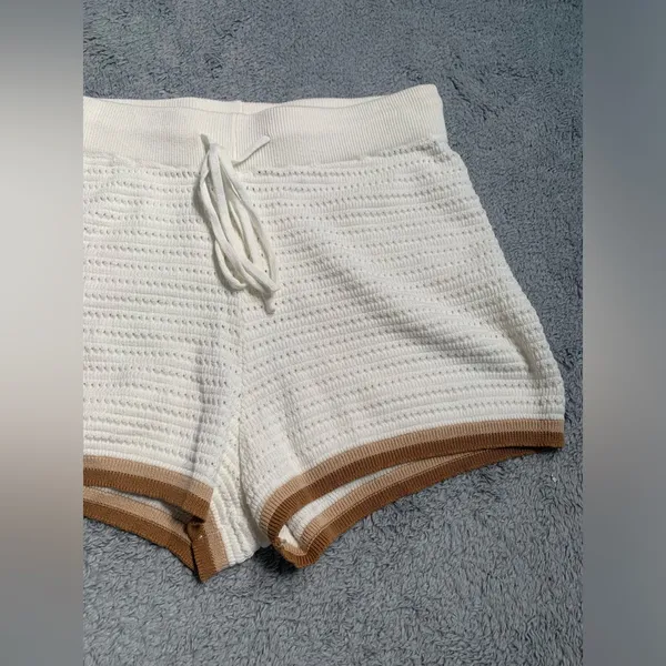 Fore knit shorts cream white and brown small - Image 3