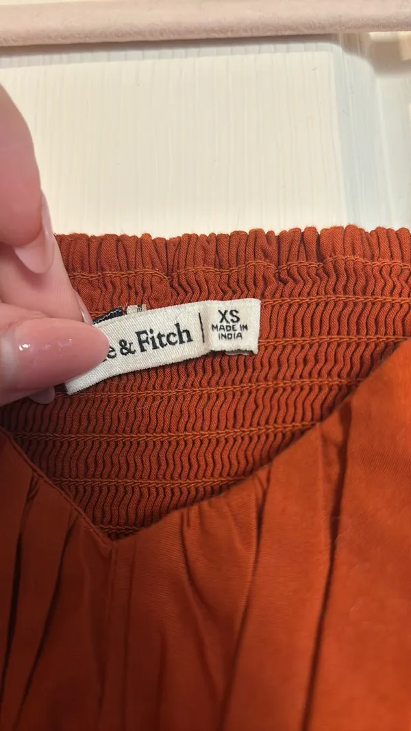 Abercrombie Long Sleeve Cropped Shirt Burnt Orange - Image 3