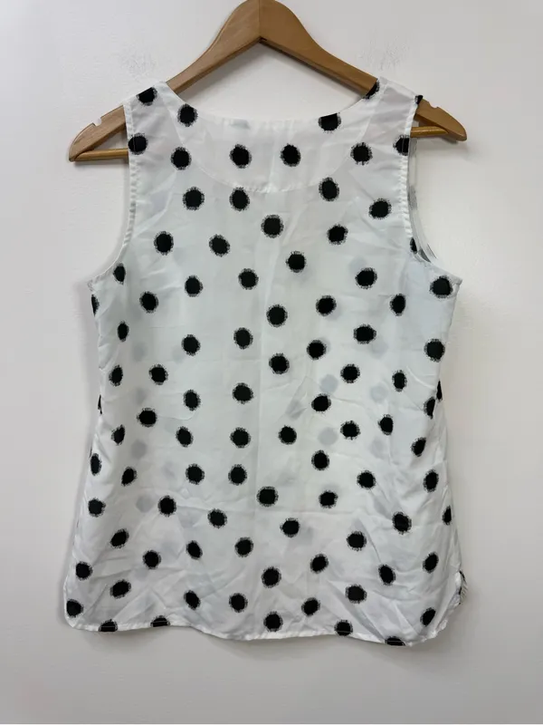 LOFT White Top with Gray and Black Dot Print size M - Image 3