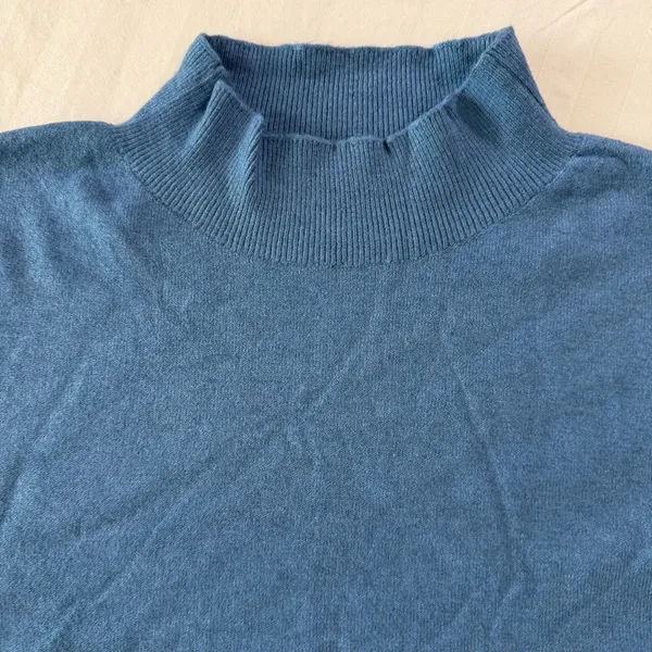 Women's Blue Soft Mock Turtleneck Long Sleeve Sweater Size M #260367 - Image 2