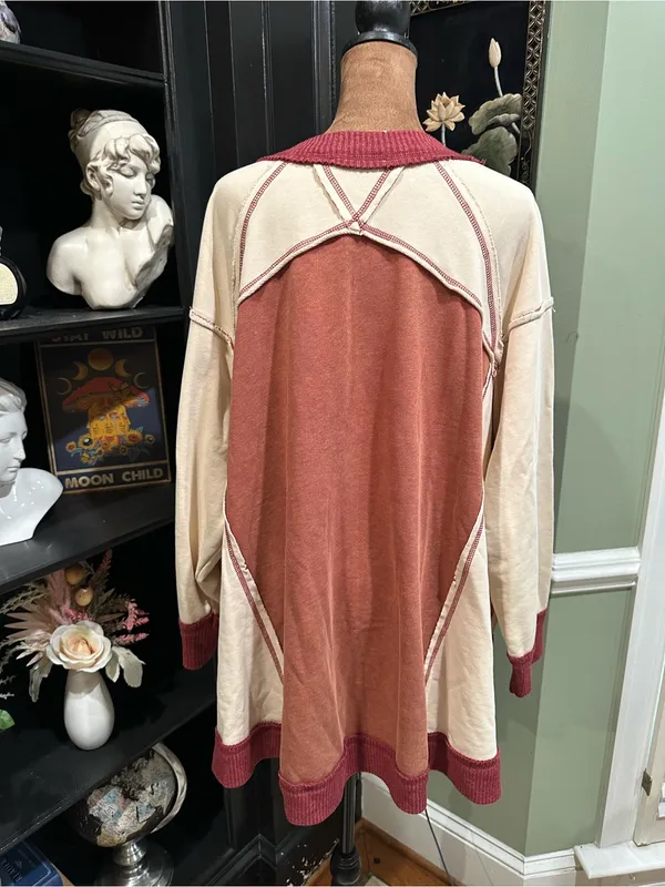 Oli & Hali Rust & Brick Orange Exposed‑Seam Pullover Sweatshirt – Size Medium - Image 9