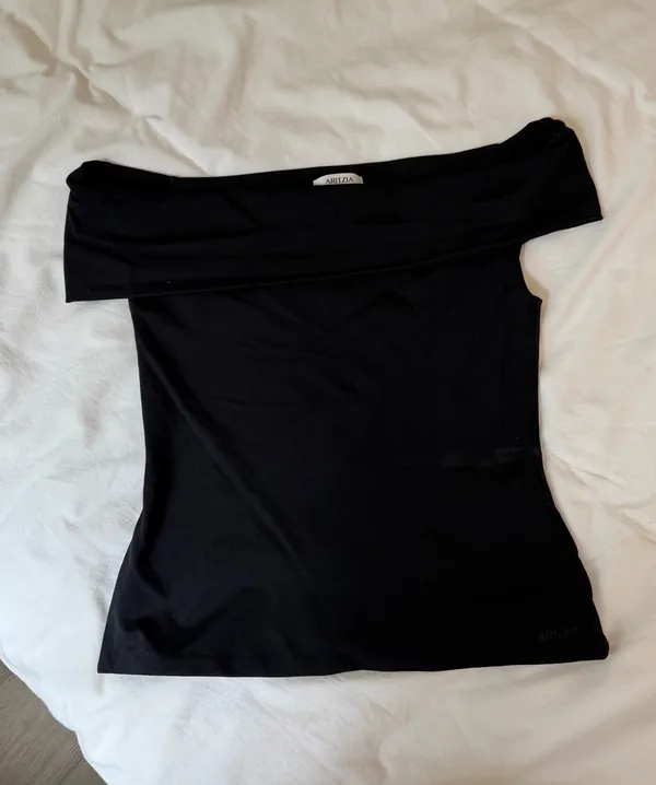 Aritzia Black Contour Ravish Top  - Image 3