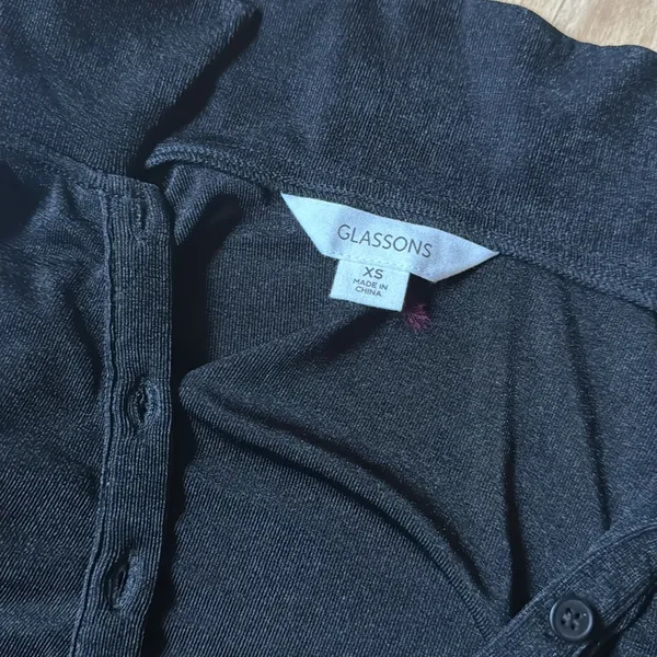 GLASSONS BLACK BUTTON UP - Image 2