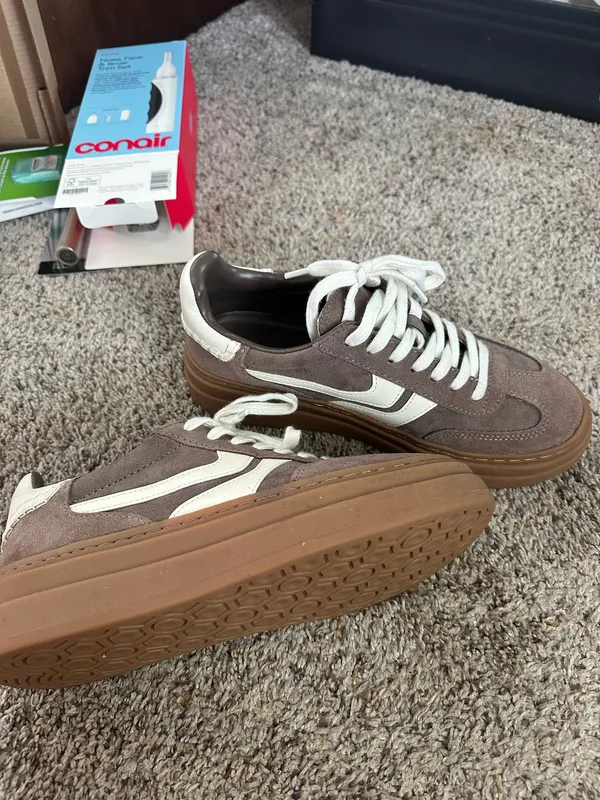 DSW shoes - Image 2