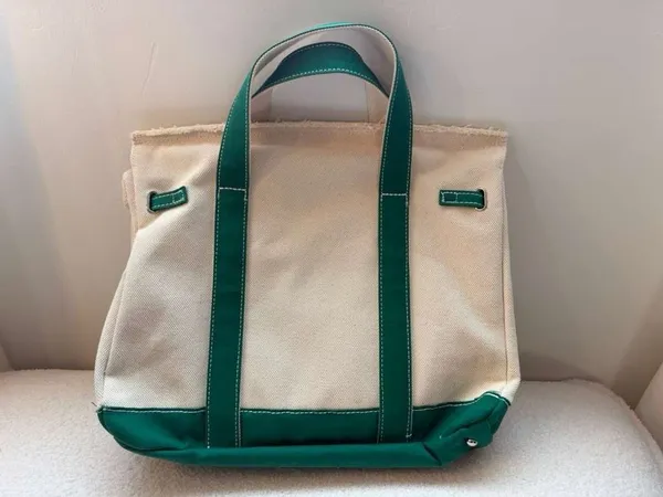 Viral Boatkin Tote Boat Bag Green with Silver Clasps - Image 3
