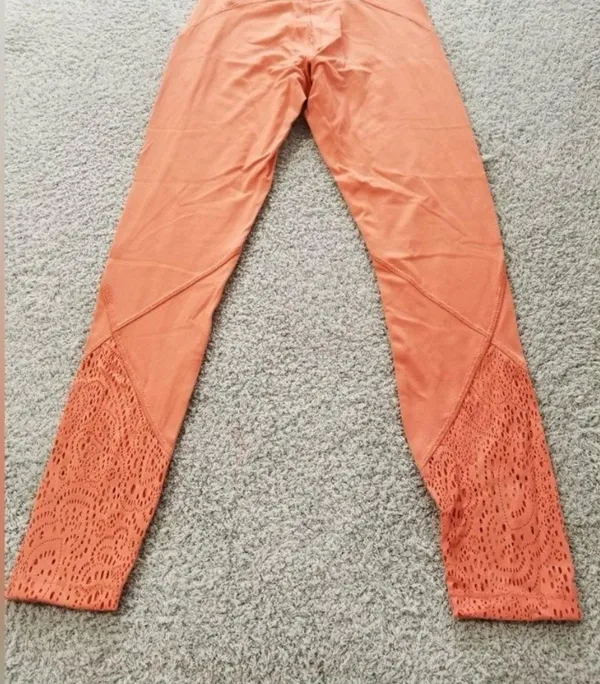 Victoria's Secret Pink Sport High Waist 7/8 Ankle Leggings size M - Image 8