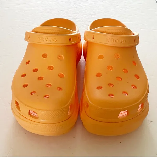 Crocs‎ Womens Size 10 Orange Cantaloupe Classic Bae Platform Rubber Clog - Image 2