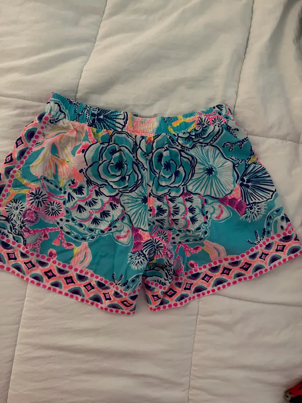 Lilly Pulitzer shorts xxsmall - Image 4