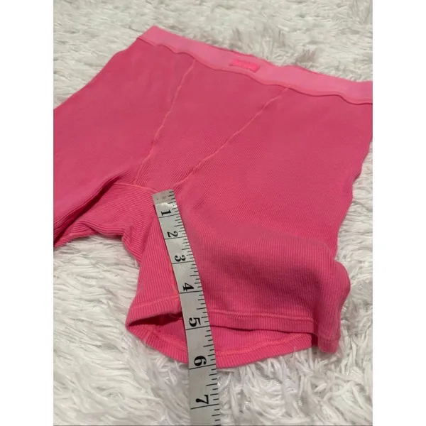Skims Cotton Rib Boxer Shorts in Sugar Pink Medium - Image 5