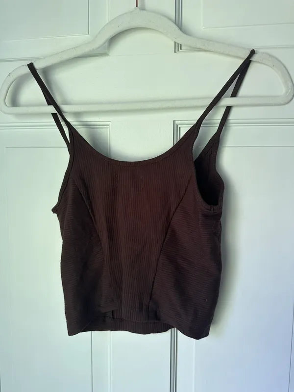 Cropped Tank Top - Image 4