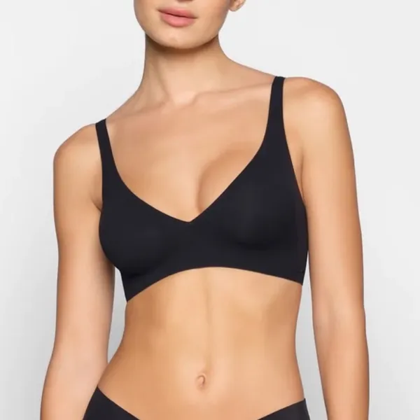 Skims Medium NAKED PLUNGE BRA onyx NWT M-DD NO PADS - Image 4
