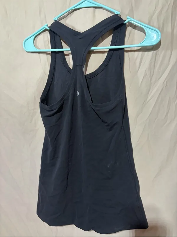 Lululemon tank top - Image 2