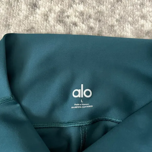 Alo High-Waist Airlift Legging in Galactic Teal - Image 3