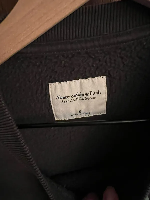 Abercrombie Sweatshirt - Image 2