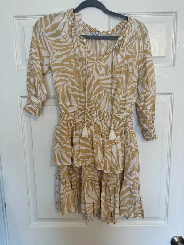 Dress Tan Size M - Image 2