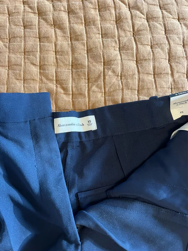 Abercrombie high rise shorts - Image 4