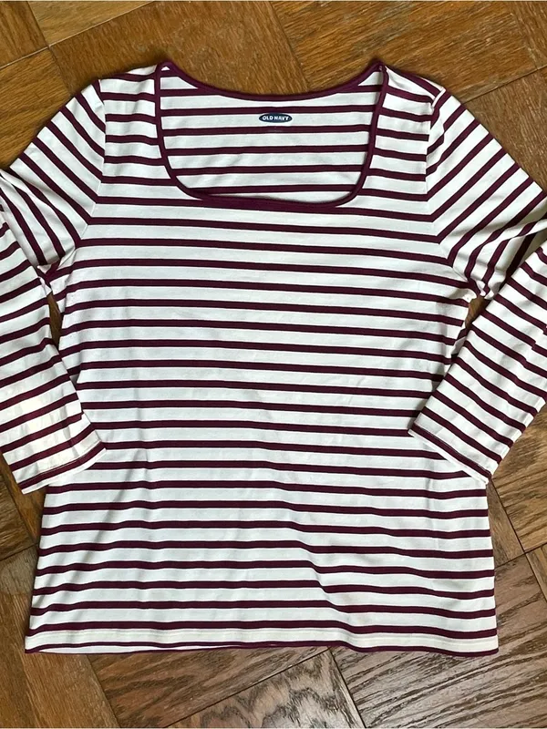 Old Navy Burgundy & White Striped Long Sleeve Top Women’s Size Large - Image 2