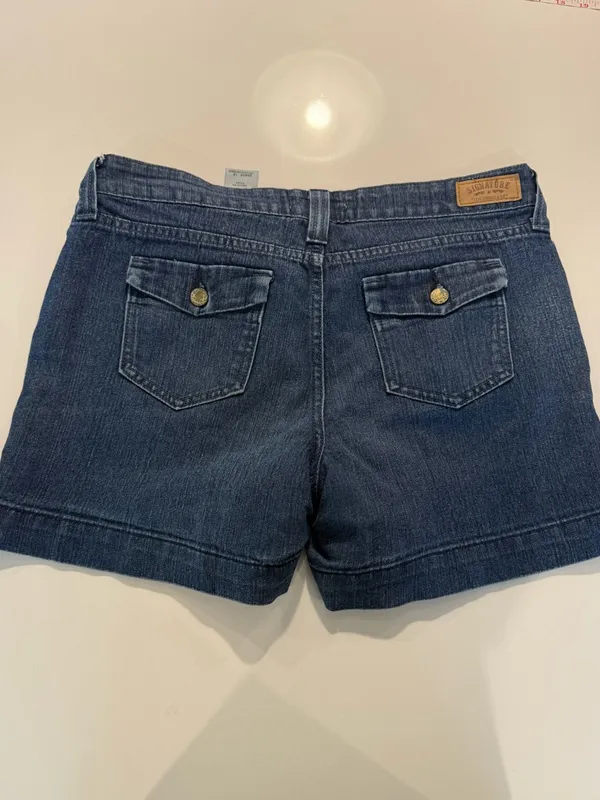 Levi’s Signature Denim Look Womens Shorts‎ Size Misses 12 - Image 2