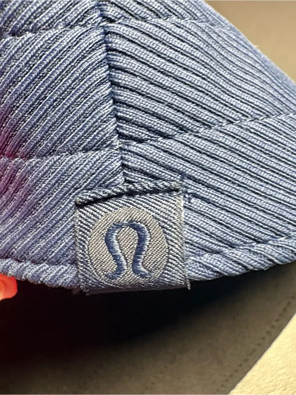 Lululemon Reversible Ribbed Bucket Hat. - Image 3