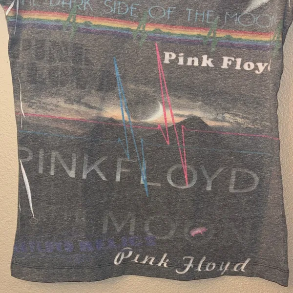 Pink Floyd Dark Side of the Moon Gray Graphic Concert Band Tee Rainbow Print M/L - Image 2
