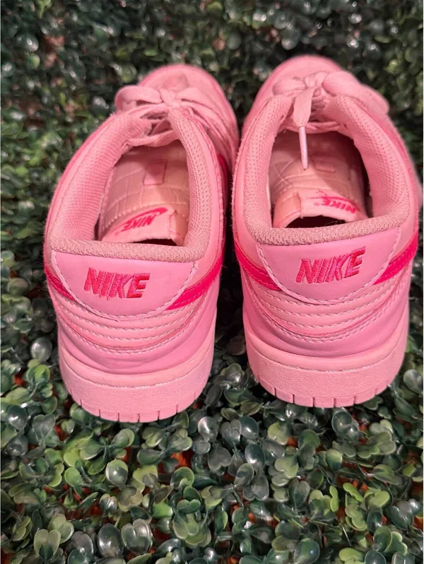 Nike Triple Pink Dunk Low size 8 women’s sneakers - Image 4