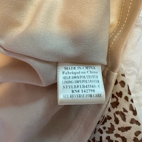 Loveriche‎ animal print swing dress tan/brown womens size medium short sleeve - Image 8