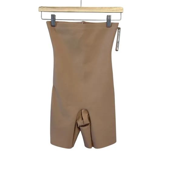 NWT Skims Body High Waisted Mid Thigh Shorts Clay Large ( SOLD OUT) - Image 5