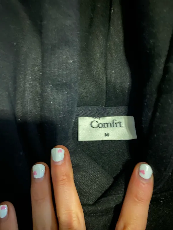 Black Comfrt Hoodie - Image 3
