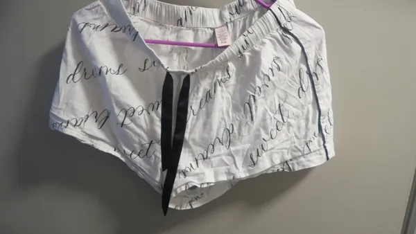 Victoria's Secret sweet dreams all over pajamas shorts in white and black size small. - Image 6