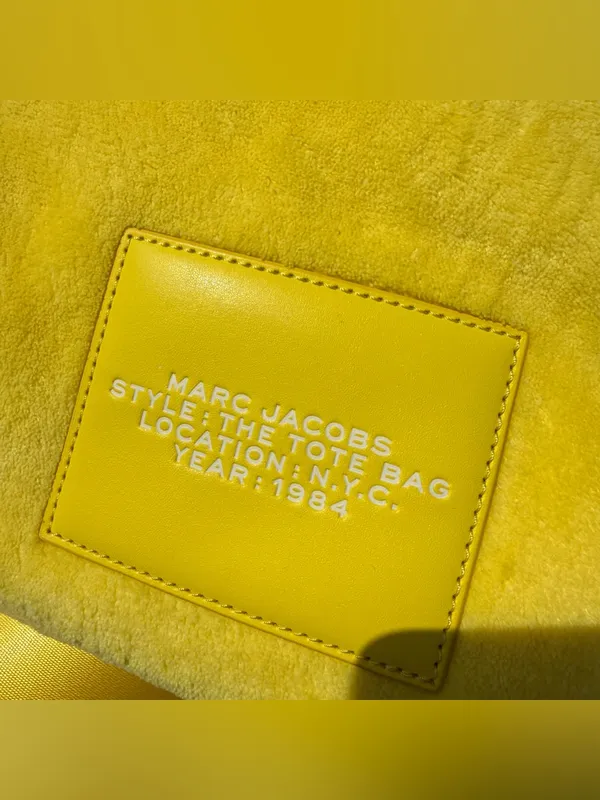 Marc Jacobs The Tote Bag Yellow Terry Cloth Small Travel Crossbody New - Image 4
