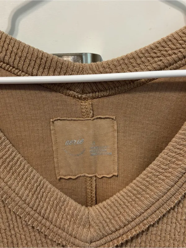 Aerie Wonder Textured V-Neck Sweatshirt - Image 4
