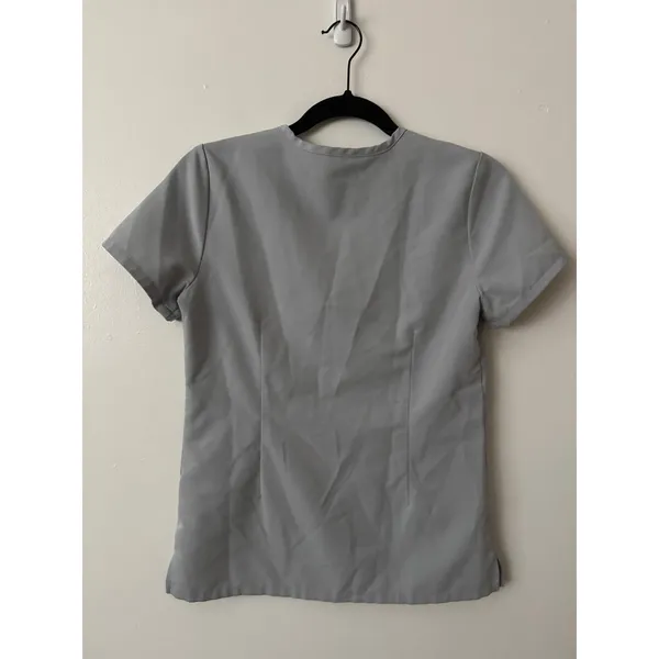 Figs XXS Catarina Extremes Scrub Top in Light Grey - Image 6