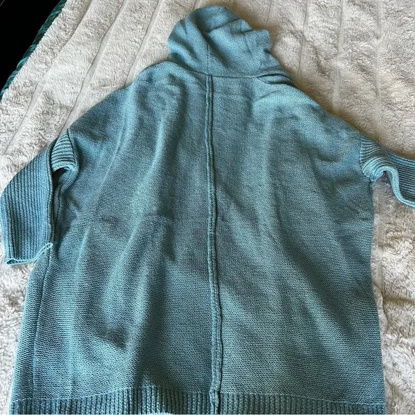 Cardigan sweater NWOT Size Large Blue - Image 5